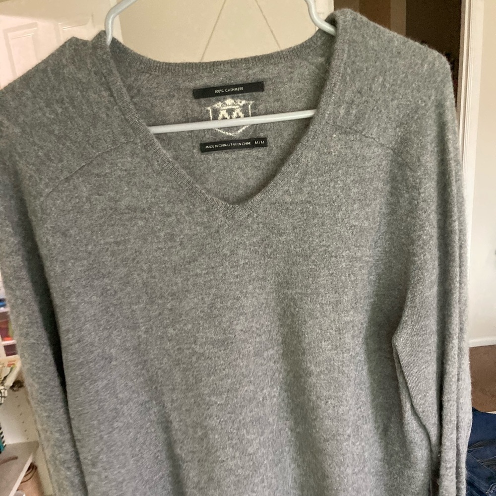 Men’s sweater